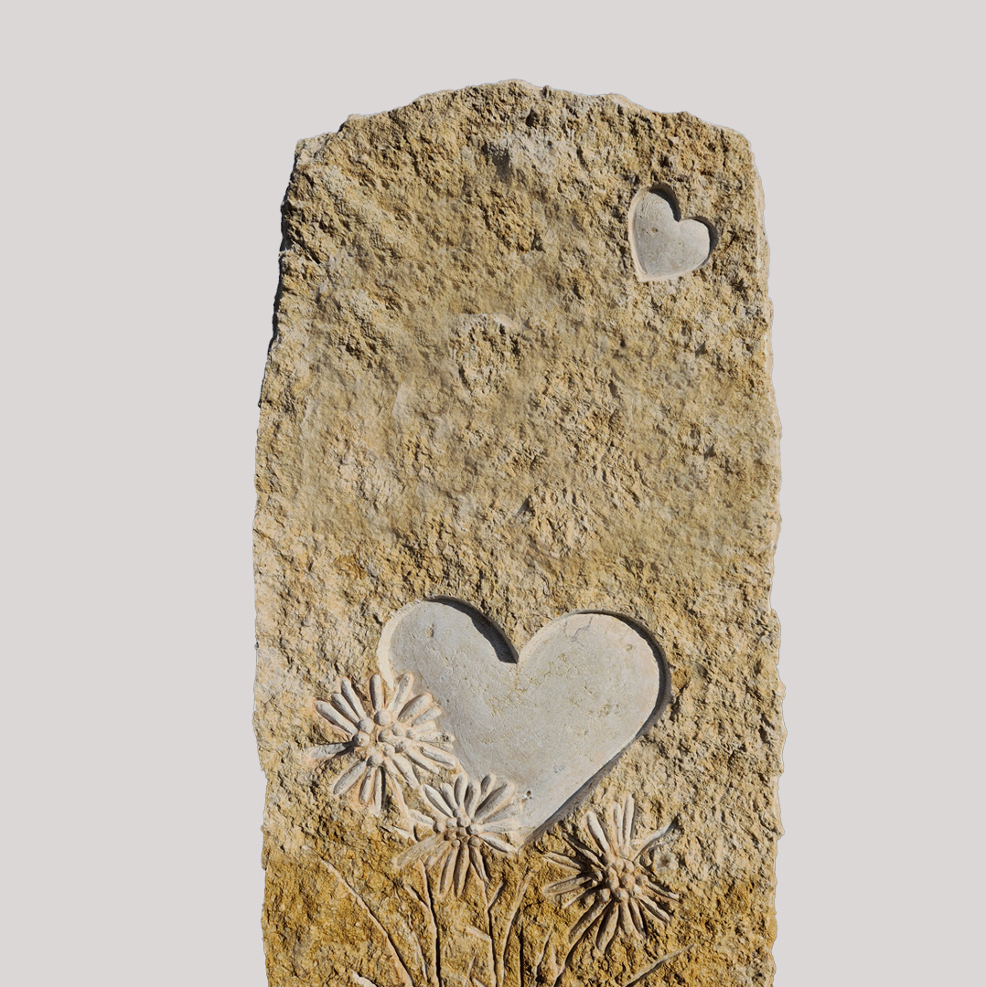 images/grabsteine/herzen-und-fluegel/Herz4.jpg#joomlaImage://local-images/grabsteine/herzen-und-fluegel/Herz4.jpg?width=1078&height=1080